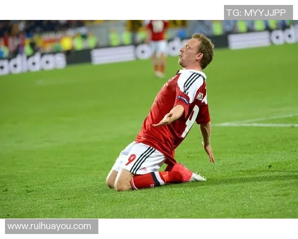 丹麦与德国足球对决分析战术特点与历史交锋回顾